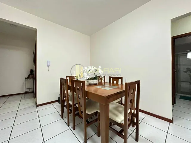 Apartamento 2 quartos e 2 banheiros, à venda, no bairro meia praia em Itapema