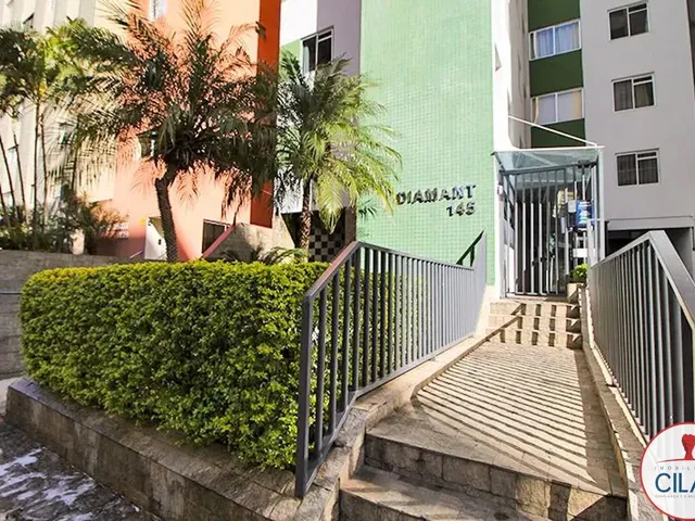 Apartamento 1 quarto e 1 banheiro, para alugar, no bairro Cristo Rei em Curitiba