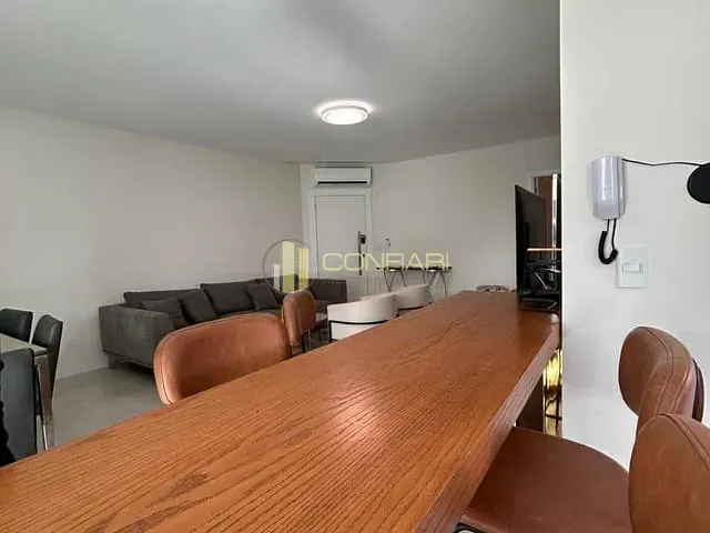 Apartamento 3 quartos e 4 banheiros, para alugar, no bairro Meia praia em Itapema