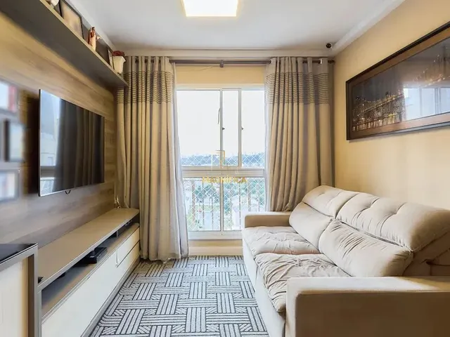 Apartamento 2 quartos e 2 banheiros, à venda, no bairro Campo Comprido em Curitiba