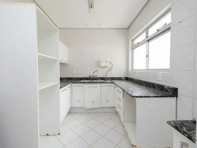Apartamento com 217m² 3 quartos e 3 banheiros, à venda, no bairro Centro em Pelotas