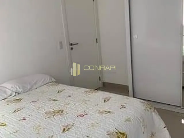 Apartamento 3 quartos e 2 banheiros, para alugar, no bairro meia praia em Itapema