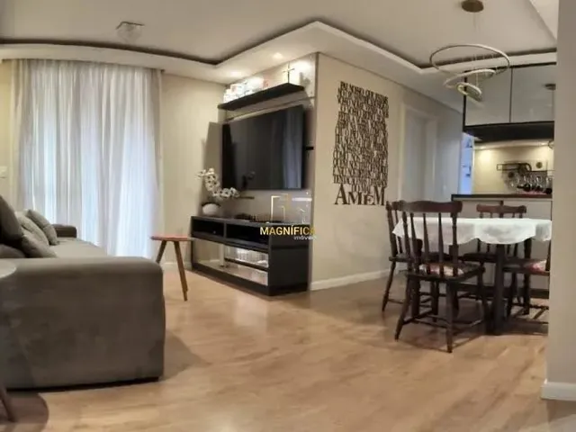 Apartamento 3 quartos e 2 banheiros, à venda, no bairro Capão Raso em Curitiba