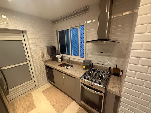 Apartamento 3 quartos e 2 banheiros, para alugar, no bairro Gleba Fazenda Palhano em Londrina