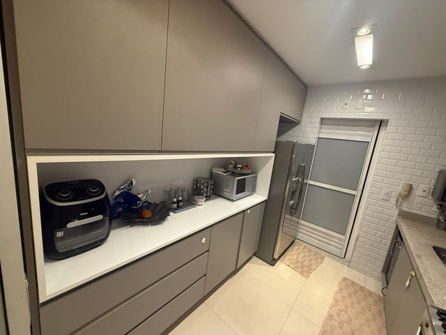 Apartamento 3 quartos e 2 banheiros, para alugar, no bairro Gleba Fazenda Palhano em Londrina