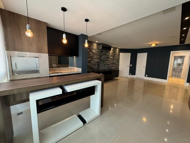 Apartamento 3 quartos e 2 banheiros, para alugar, no bairro Gleba Fazenda Palhano em Londrina
