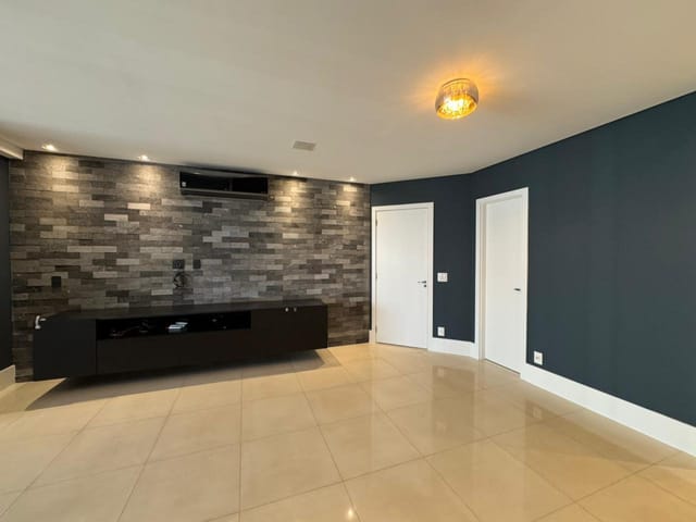 Apartamento 3 quartos e 2 banheiros, para alugar, no bairro Gleba Fazenda Palhano em Londrina