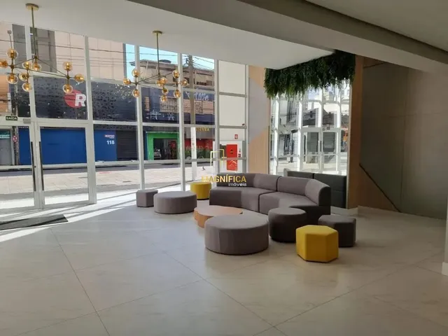 Apartamento 1 quarto e 1 banheiro, à venda, no bairro Centro em Curitiba