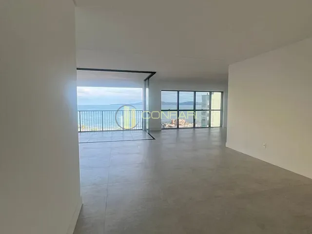 Apartamento 4 quartos e 5 banheiros, à venda, no bairro centro em Itapema