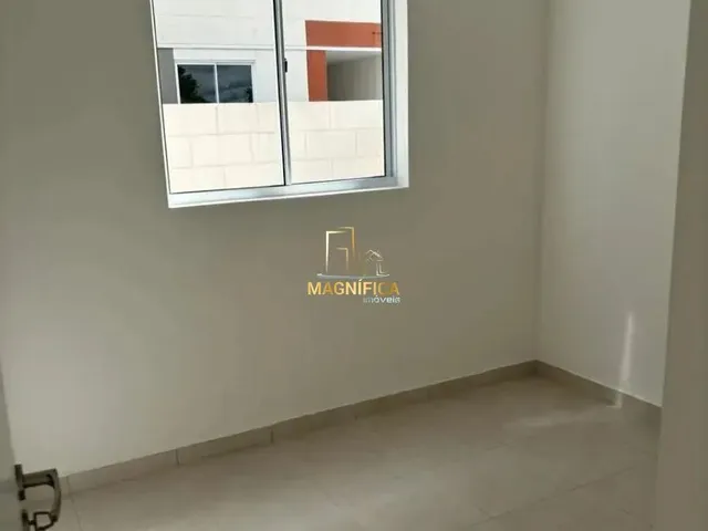Apartamento 2 quartos e 1 banheiro, à venda, no bairro Santa Cândida em Curitiba