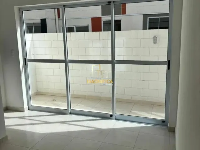 Apartamento 2 quartos e 1 banheiro, à venda, no bairro Santa Cândida em Curitiba