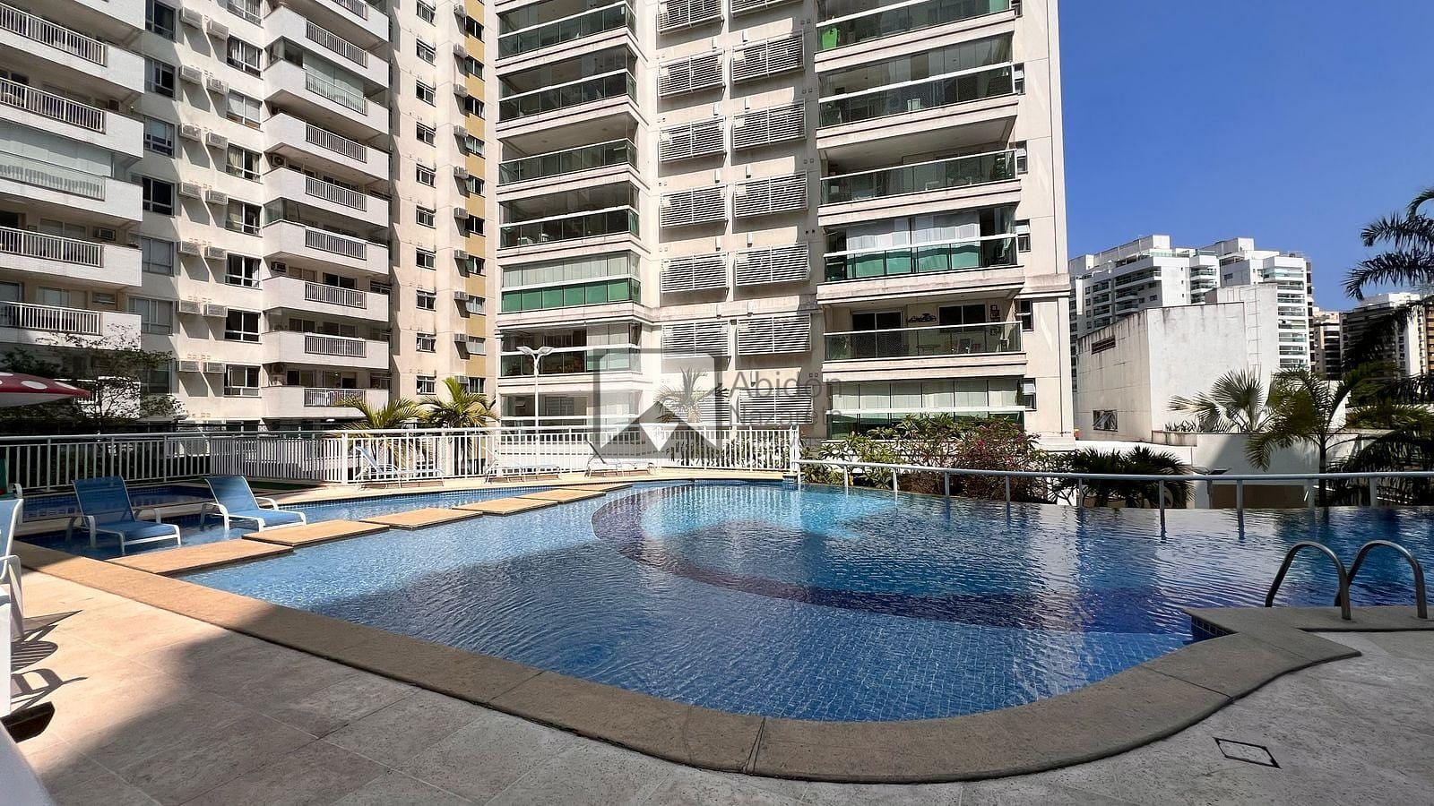 Apartamento à venda com 3 quartos, 115m² - Foto 31