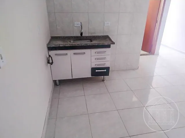 Apartamento 2 quartos e 1 banheiro, para alugar, no bairro Jardim das Imbuias em São Paulo