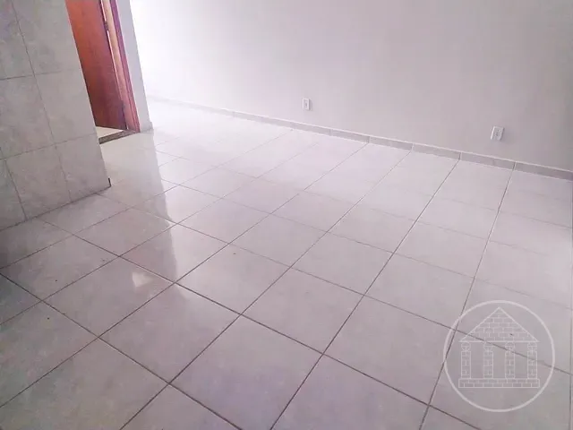 Apartamento 2 quartos e 1 banheiro, para alugar, no bairro Jardim das Imbuias em São Paulo