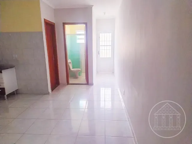 Apartamento 2 quartos e 1 banheiro, para alugar, no bairro Jardim das Imbuias em São Paulo