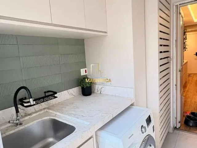 Apartamento 2 quartos e 2 banheiros, à venda, no bairro Bacacheri em Curitiba