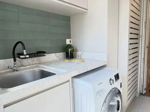 Apartamento 2 quartos e 2 banheiros, à venda, no bairro Bacacheri em Curitiba