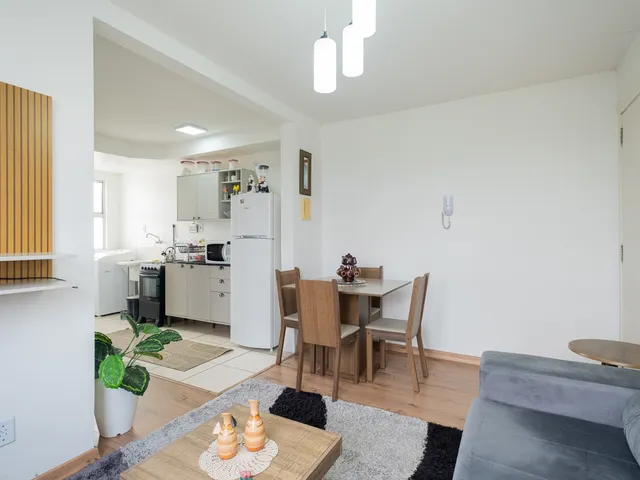 Apartamento com 62m² 2 quartos e 1 banheiro, para alugar, no bairro Centro em Pelotas