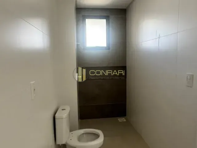 Apartamento 4 quartos e 5 banheiros, à venda, no bairro meia praia em Itapema