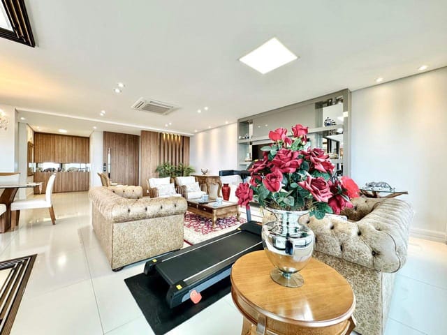 Apartamento com 433m² 3 quartos e 5 banheiros, à venda, no bairro Gleba Palhano em Londrina