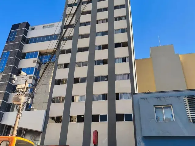Apartamento 1 quarto e 1 banheiro, para alugar, no bairro Centro em Curitiba