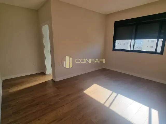 Apartamento 4 quartos e 5 banheiros, à venda, no bairro meia praia em Itapema