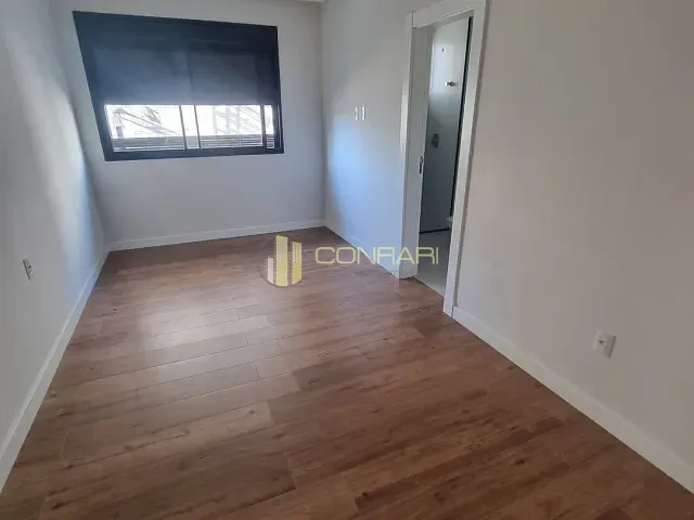 Apartamento 4 quartos e 5 banheiros, à venda, no bairro meia praia em Itapema