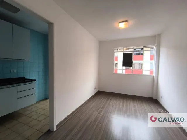 Apartamento 2 quartos e 1 banheiro, para alugar, no bairro Boa Vista em Curitiba
