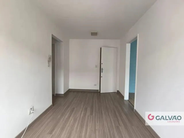 Apartamento 2 quartos e 1 banheiro, para alugar, no bairro Boa Vista em Curitiba