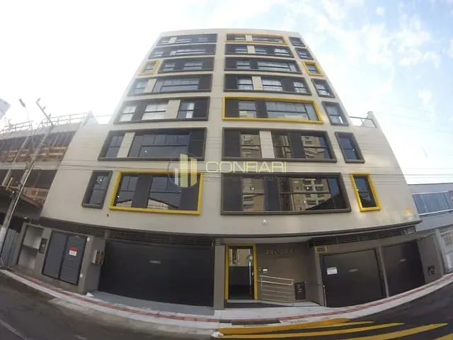 Apartamento com 163m² 3 quartos e 2 banheiros, à venda, no bairro meia praia em Itapema