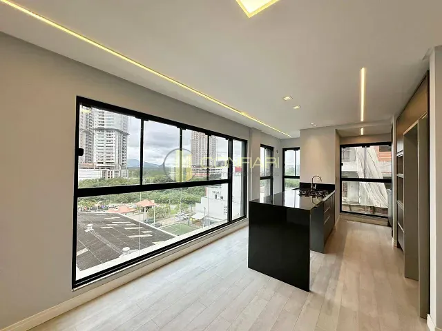 Apartamento com 163m² 3 quartos e 2 banheiros, à venda, no bairro meia praia em Itapema