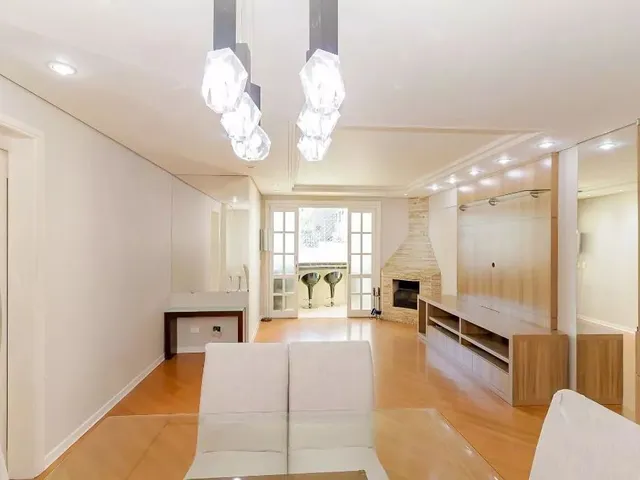 Apartamento 3 quartos e 2 banheiros, para alugar, no bairro Vila Izabel em Curitiba
