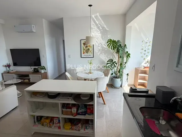 Apartamento 2 quartos e 2 banheiros, à venda ou para alugar, no bairro Bairro da Vossoroca em Sorocaba