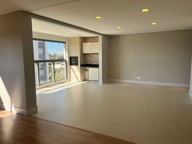 Apartamento com 231m² 2 quartos e 3 banheiros, para alugar, no bairro Bela Suiça em Londrina