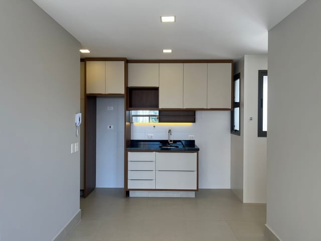 Apartamento com 231m² 2 quartos e 3 banheiros, para alugar, no bairro Bela Suiça em Londrina