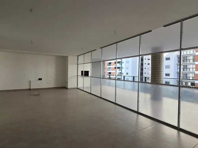 Apartamento 3 quartos e 5 banheiros, à venda, no bairro Gleba Palhano em Londrina