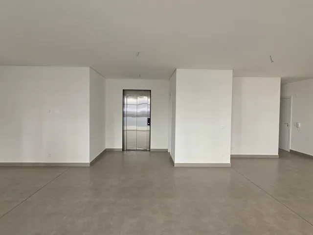 Apartamento 3 quartos e 5 banheiros, à venda, no bairro Gleba Palhano em Londrina