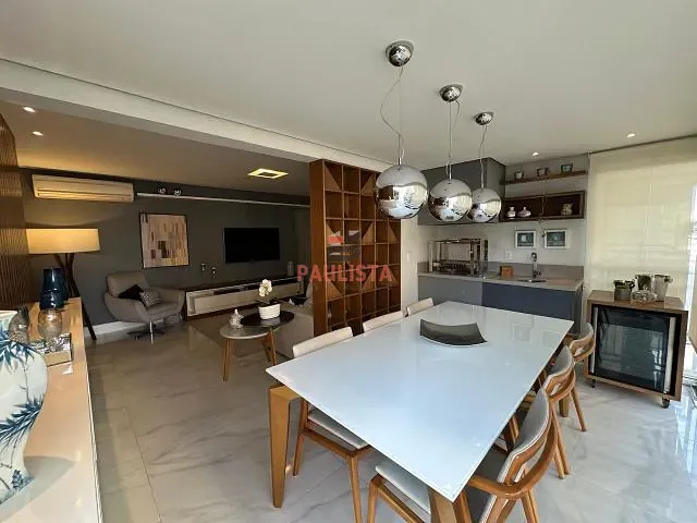 Apartamento 3 quartos e 3 banheiros, à venda, no bairro Chácara Inglesa em Rua Jaci