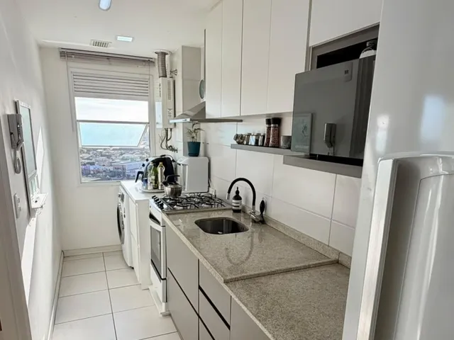 Apartamento 2 quartos e 2 banheiros, à venda, no bairro Areal em Pelotas