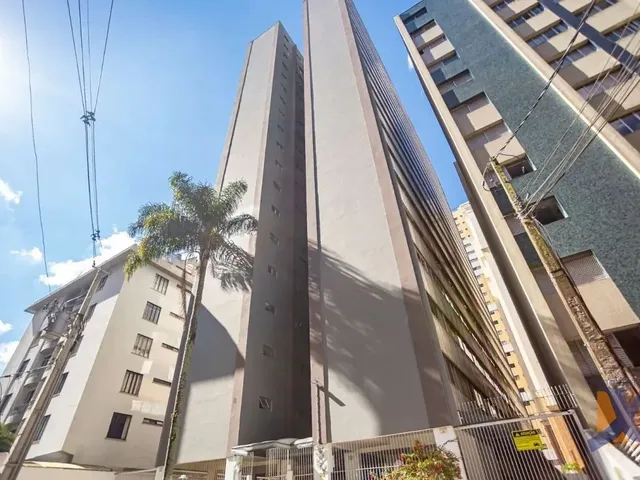 Apartamento 2 quartos e 1 banheiro, para alugar, no bairro Água Verde em Curitiba