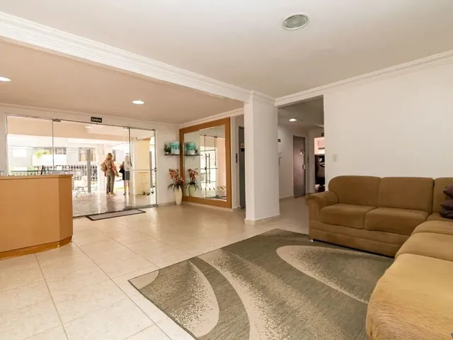 Apartamento 2 quartos e 1 banheiro, para alugar, no bairro Água Verde em Curitiba