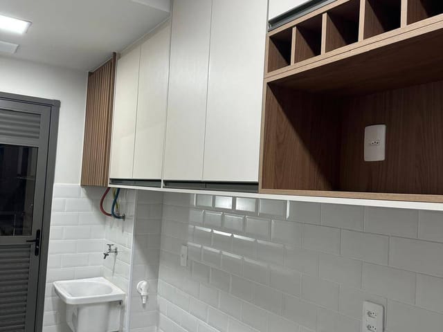 Apartamento com 85m² 2 quartos e 1 banheiro, para alugar, no bairro Gleba Palhano em Londrina
