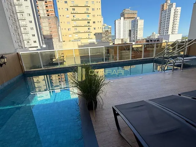 Apartamento 3 quartos e 4 banheiros, à venda, no bairro meia praia em Itapema