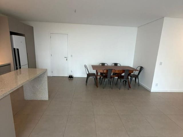 Apartamento com 122m² 2 quartos e 2 banheiros, para alugar, no bairro Santa Rosa em Londrina