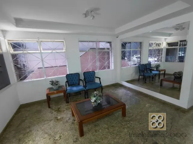 Apartamento 1 quarto e 1 banheiro, para alugar, no bairro Centro em Curitiba