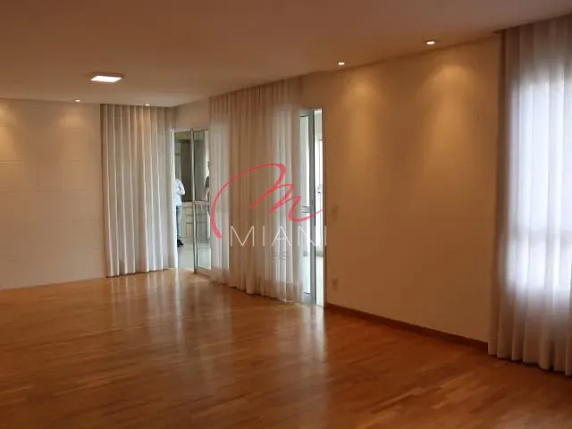 Apartamento 3 quartos e 4 banheiros, à venda ou para alugar, no bairro Vila Olímpia em São Paulo
