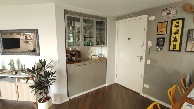 Apartamento com 107m² 3 quartos e 2 banheiros, para alugar, no bairro Andrade em Londrina
