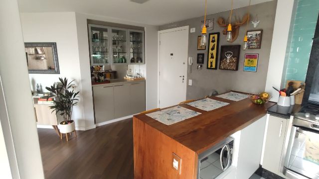Apartamento com 107m² 3 quartos e 2 banheiros, para alugar, no bairro Andrade em Londrina