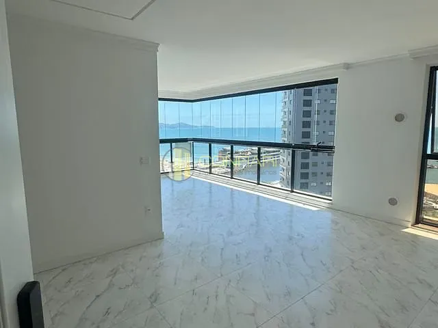 Apartamento 3 quartos e 3 banheiros, à venda, no bairro pererque em Itapema