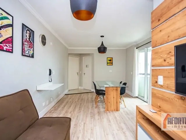 Apartamento 1 quarto e 1 banheiro, à venda, no bairro Cristo Rei em Curitiba